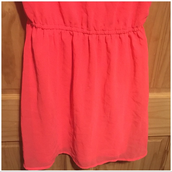 Coral Colored Sleeveless Dress - Picture 3 of 4
